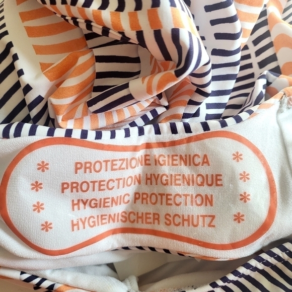 New Sunseeker Printed Front Keyhole Adjustable Spaghetti Strap Swimsuit 6 US - Picture 14 of 16